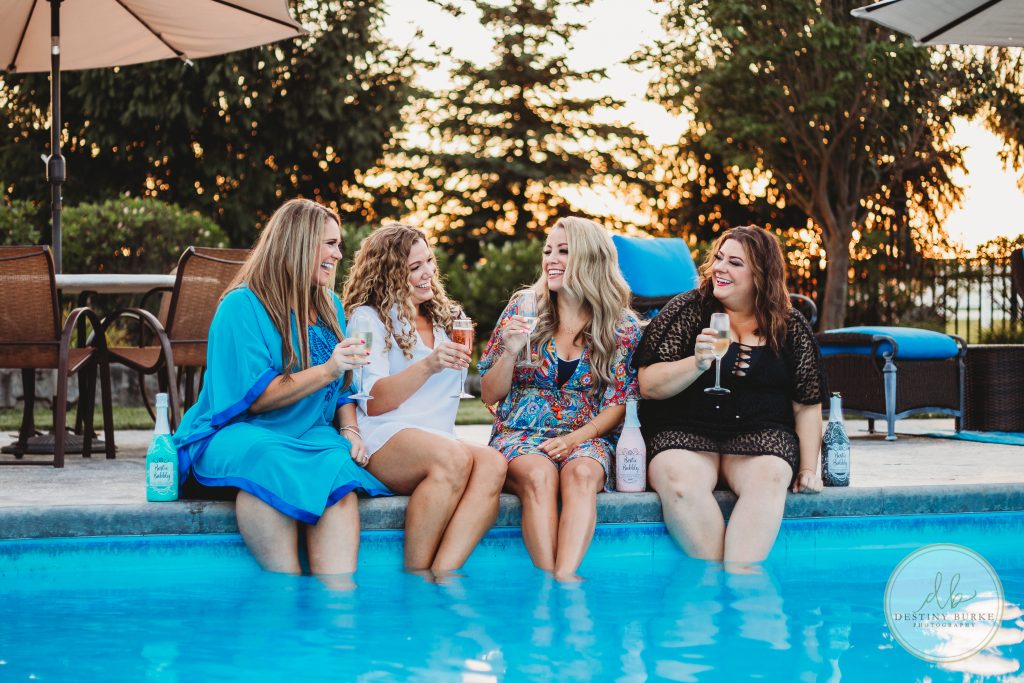 Bestie Bubbly Wine, Andrea Weigand, Photography, Girls, Wine, sunset,