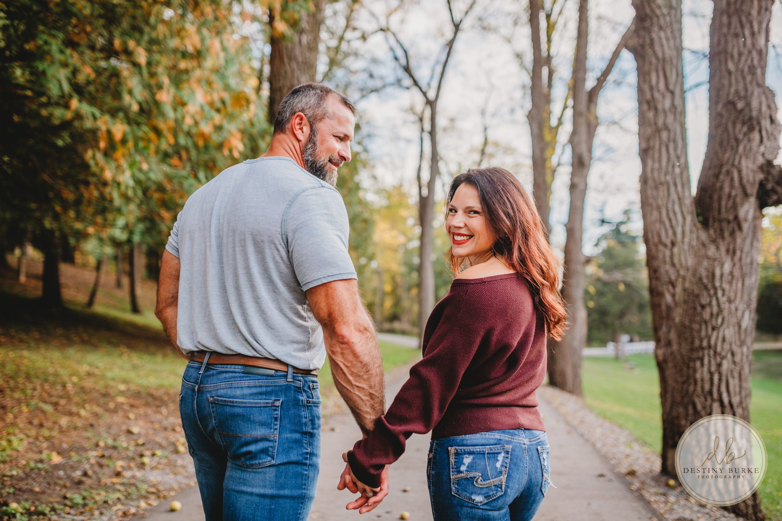 Al Lorenz Park, Mt Morris, upstate, NY, photography, photographer, couples, posing, sunset, fall, autumn, park, trees