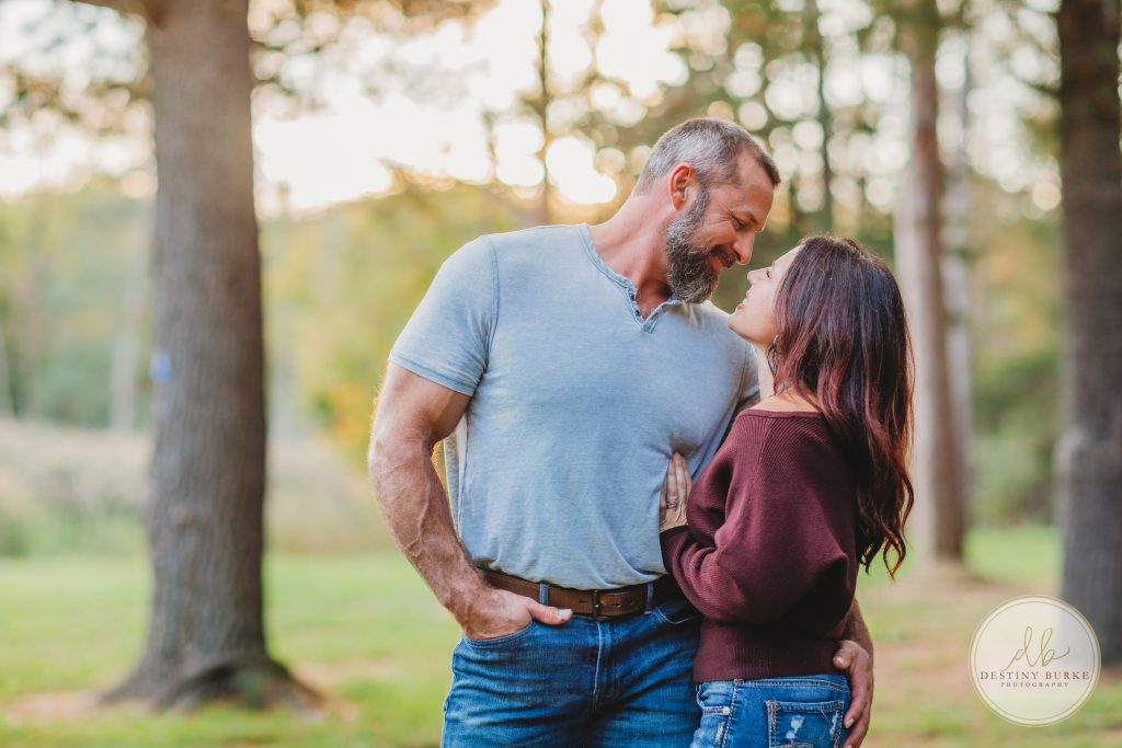 Al Lorenz Park, Mt Morris, upstate, NY, photography, photographer, couples, posing, sunset, fall, autumn, park, trees