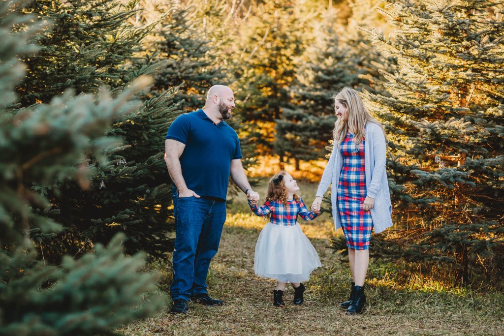 Christmas, Tree, Farm, Mini, Session, Photography, McPherson Orchards, LeRoy, NY, Destiny Burke Photography, Rochester, photographer, posing, family, trees, christmas,