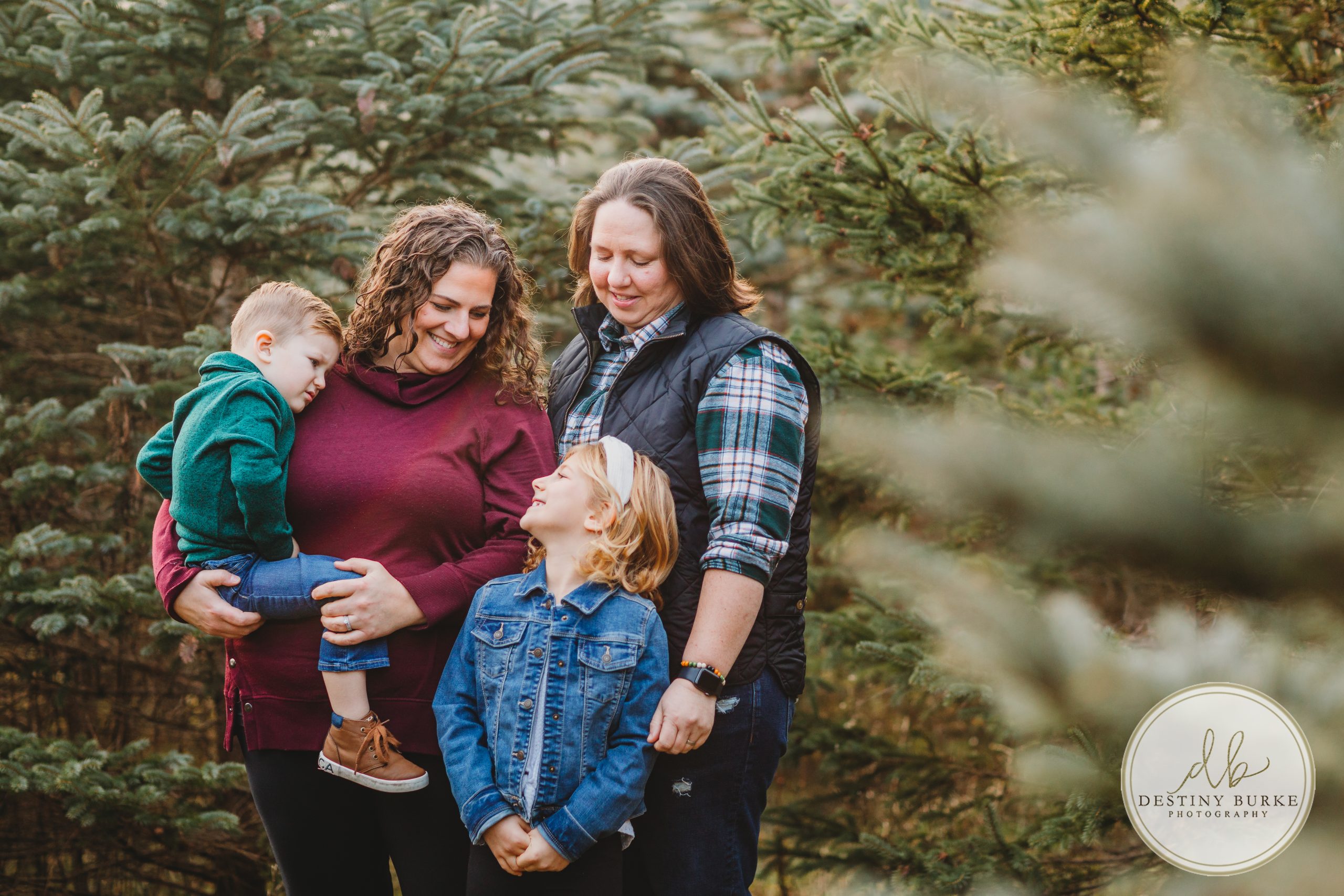 Christmas, Mini, Sessions, McPherson Orchards, LeRoy, NY, photography, photographer, Destiny Burke Photography, family