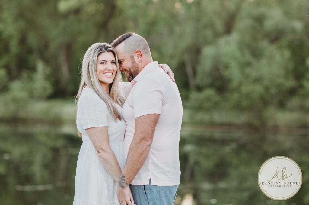 family, posing, outdoor, photography, photographer, upstate, ny, rochester, chili, Black Creek Park, extended