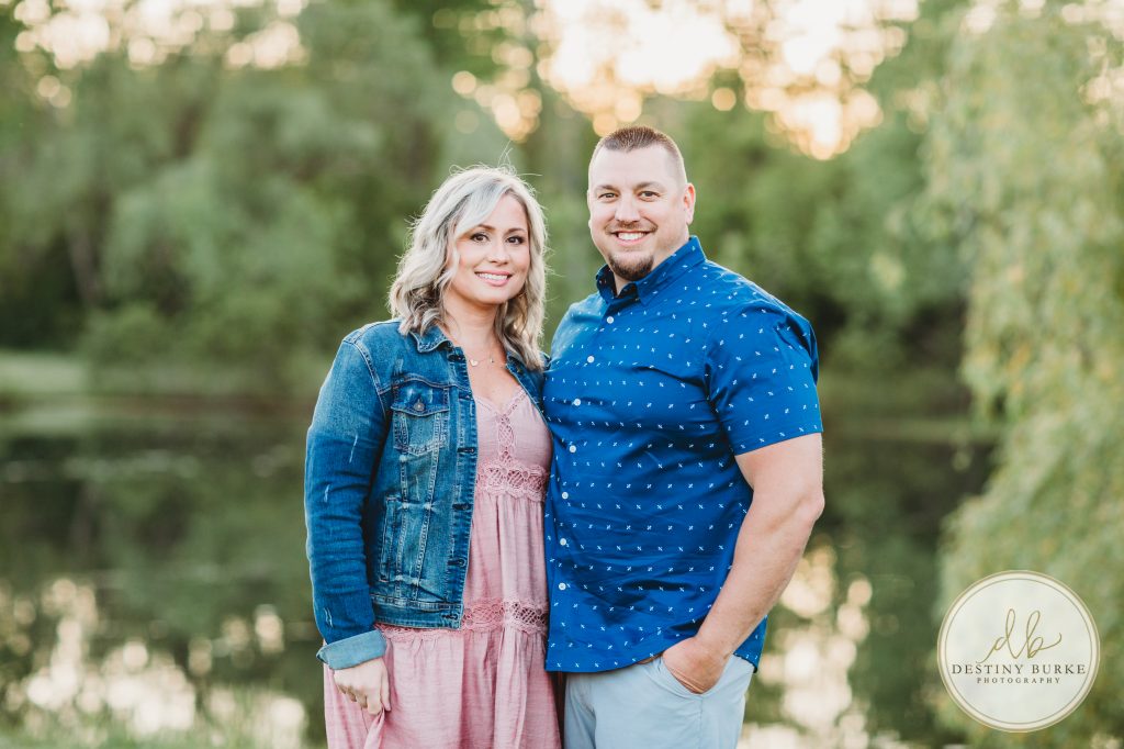 family, posing, outdoor, photography, photographer, upstate, ny, rochester, chili, Black Creek Park, extended