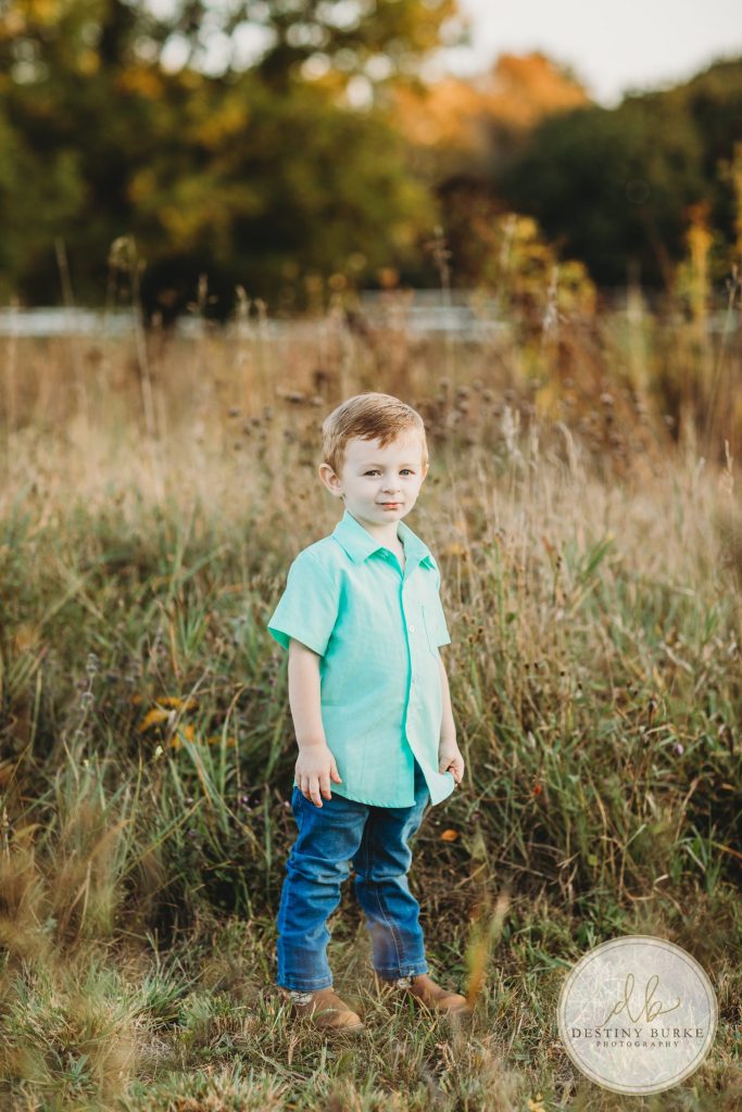 family photography in Caledonia, NY in field in the fall, near Rochester, NY, Family Photo shoot.