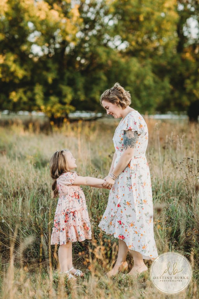 family photography in Caledonia, NY in field in the fall, near Rochester, NY, Family Photo shoot.