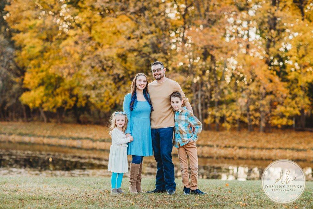 Best family photographer near Rochester, NY, family photography session in the fall, extended family portrait session in Chili, NY, family of four