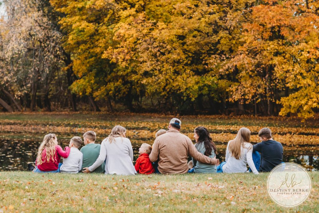 Best family photographer near Rochester, NY, family photography session in the fall, extended family portrait session in Chili, NY, family of ten