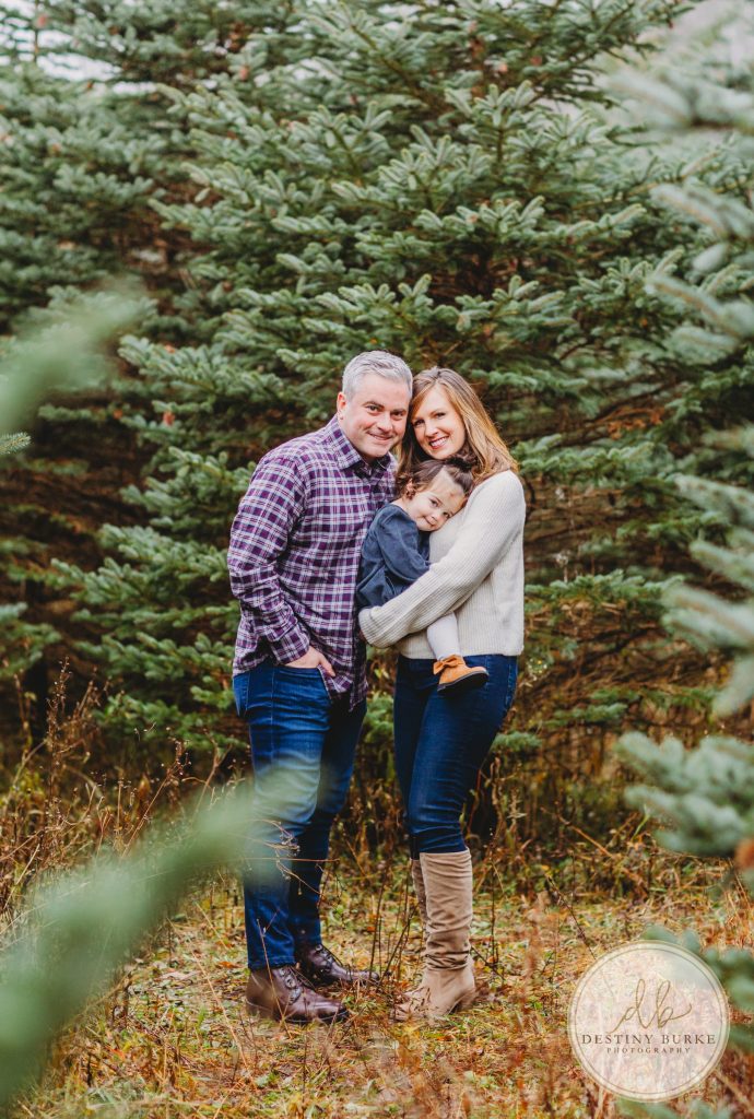 Christmas Mini Photo Sessions near Rochester, NY at McPherson Orchards, Family Photographer