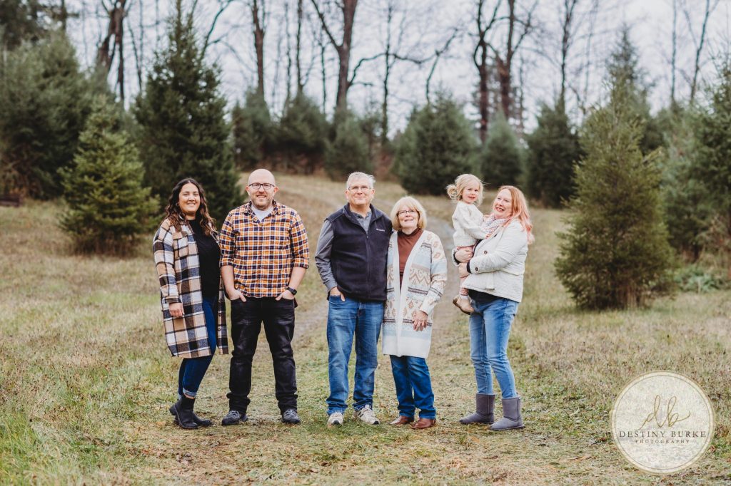 Christmas Mini Photo Sessions near Rochester, NY at McPherson Orchards, Family Photographer