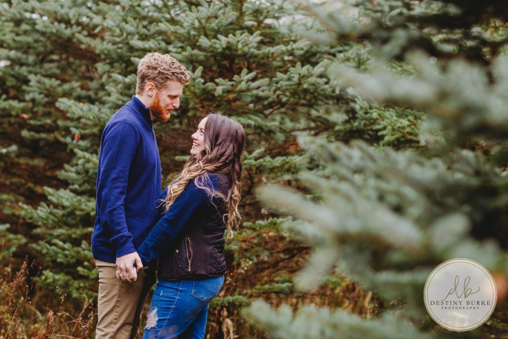 Christmas Mini Photo Sessions near Rochester, NY at McPherson Orchards, Family Photographer