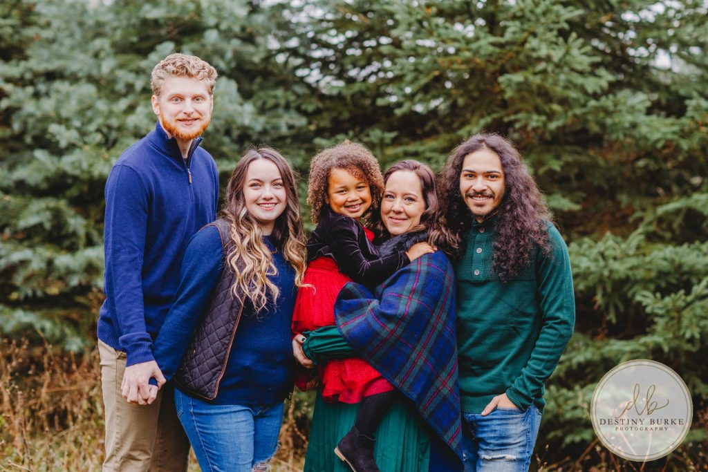 Christmas Mini Photo Sessions near Rochester, NY at McPherson Orchards, Family Photographer