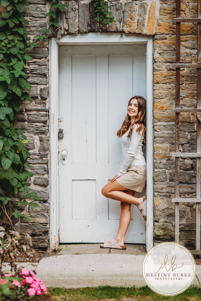 best Senior portrait photographer near rochester ny sunken gardens