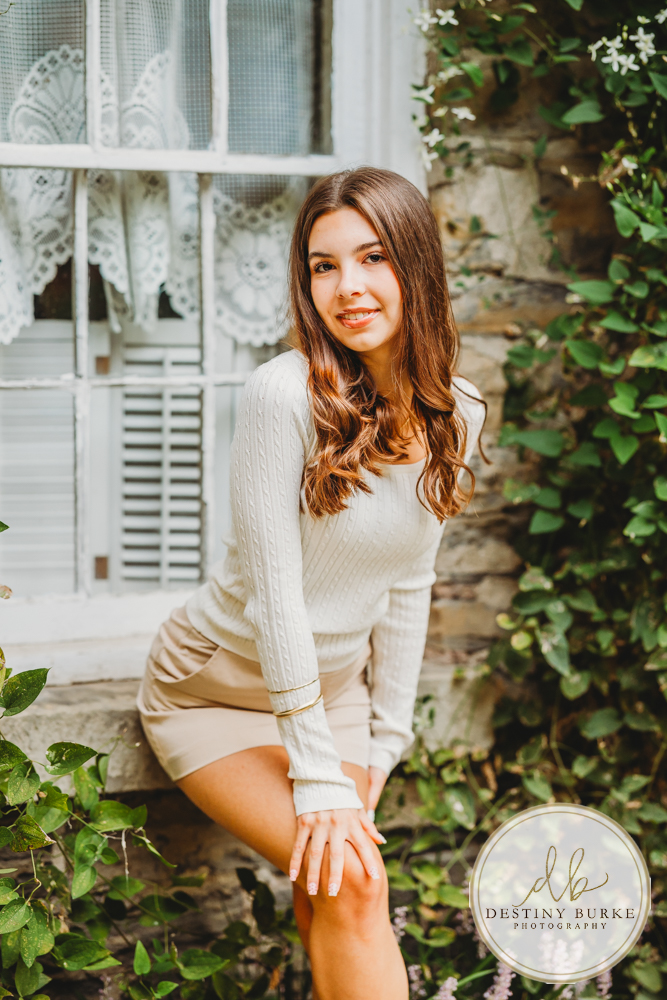 best Senior portrait photographer near rochester ny sunken gardens